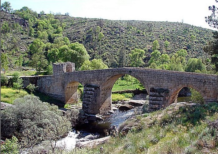 castelosdefronteira.com